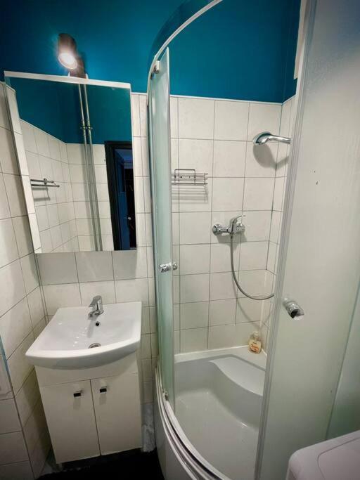 Apartamento Super Square Metro X2 Fast Wifi 55'Tv Netflix Hbo Appletv+ Amazontv Varsovia Exterior foto